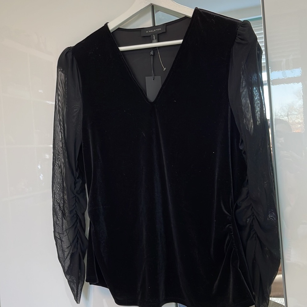 Н Halston blouse - Picture 6 of 6